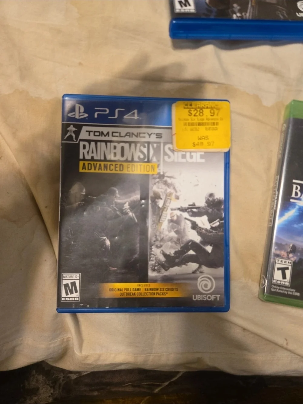 Tom Clancy's Rainbow Six Siege Advanced Edition for PS4 by Ubisoft - Blue Case